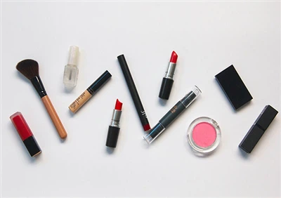 What are the commonly used makeup tools? Chapter 1 What are the commonly used makeup tools? Chapter 1